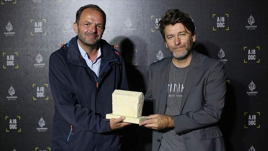 AJB DOC: Premijerno prikazan film "Pisar novih stećaka"